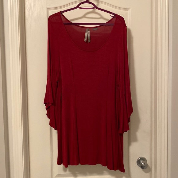 Lovely raspberry top with pleats in front & fancy 3/4 sleeves - Picture 1 of 4